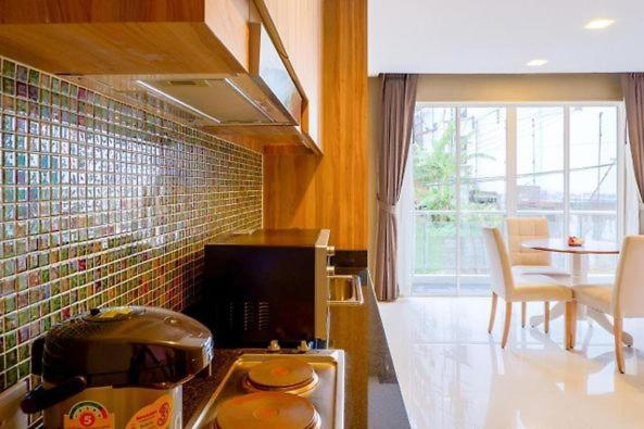 Dipantai Boutique Beach Resort Patong Exterior foto