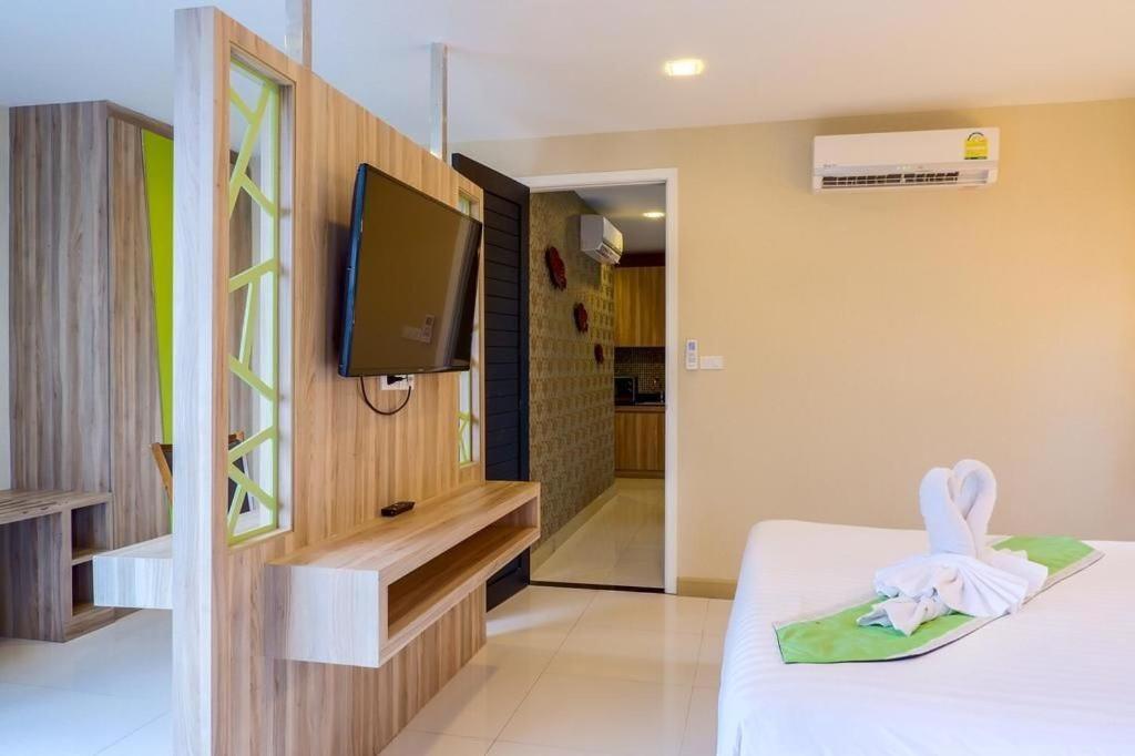 Dipantai Boutique Beach Resort Patong Exterior foto