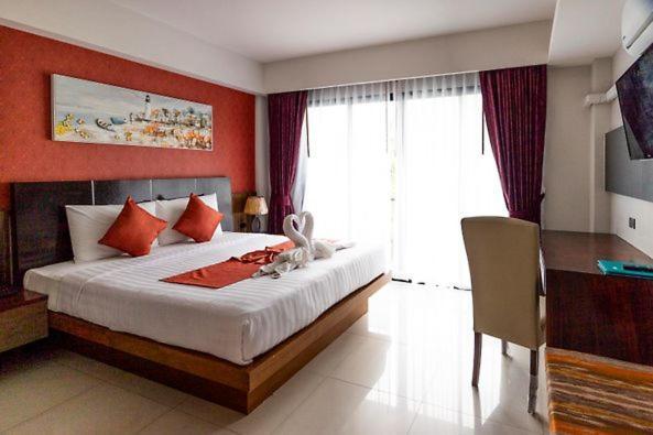 Dipantai Boutique Beach Resort Patong Exterior foto